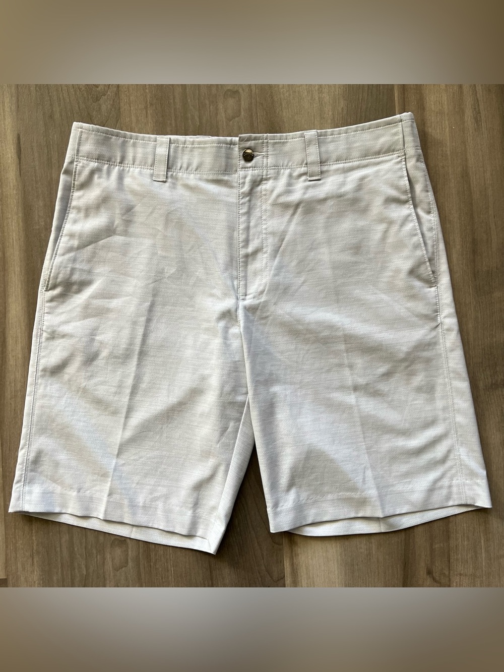 Callaway Size 34 Light Gray Golf Shorts Herringbone Design